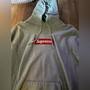 Supreme box logo